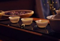 邀請(qǐng)客人來(lái)店里喝茶的句子？